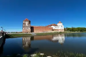 Трансфер из Минска или аэропорта в Несвижский и Мирский замки и обратно Трансфер из Минска или аэропорта в Несвижский и Мирский замки и обратно