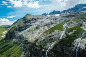 Софийские водопады: на джипе и пешком