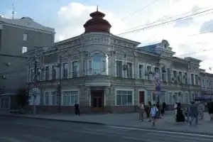 По центру Саратова с историком - 9