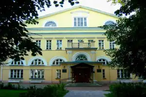 Сергиев Посад: возле стен монастырских - 4