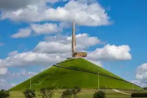 «Хатынь» (с музеем) и Курган Славы — из Минска - 3
