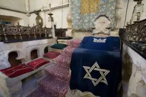 Прогулка по еврейскому кварталу Прогулка по еврейскому кварталу