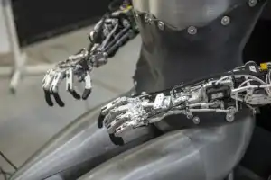 Вперёд в будущее: знакомство с роботами на производстве Promobot - 11