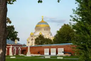 По следам морской славы: экскурсия из Петербурга в Кронштадт + прогулка на теплоходе По следам морской славы: экскурсия из Петербурга в Кронштадт + прогулка на теплоходе