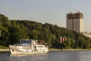 На теплоходе от Крымского моста до Москва-Сити и обратно - 2