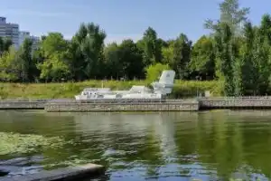 Канал имени Москвы и музей «Подводная лодка Б-396» Канал имени Москвы и музей «Подводная лодка Б-396»