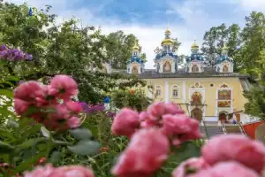 Автобусная экскурсия из Пскова в Изборск и Печоры - 2