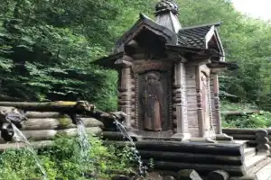 Дар святых источников: из Королёва в Сергиев Посад за очищением и обновлением Дар святых источников: из Королёва в Сергиев Посад за очищением и обновлением