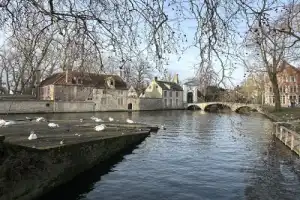 Классический Брюгге с неклассическим содержанием - 9