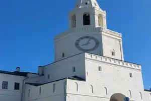 Пройти между крестом и полумесяцем: экскурсия по Казанскому кремлю - 4