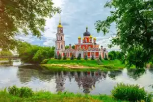 Экспресс-тур на поезде в Старую Руссу, Великий Новгород и Псков