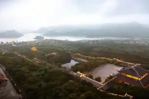 Нинь Бинь: храм Бай Динь и лодка по Транг Ану - 4