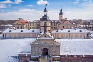 Отпуск в Беларуси с погружением в Средневековье и ночью в замке