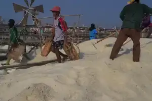 Аутентичный Таиланд: город на воде, мангровый лес и рынок на рельсах - 11