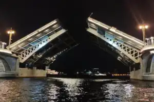 Феерия разводных мостов в Петербурге Феерия разводных мостов в Петербурге