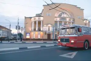 Обзорная экскурсия по Ярославлю на ретроавтобусе - 7