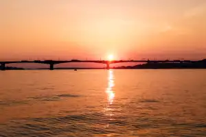 Очарование древней Костромы с воды (на катере) Очарование древней Костромы с воды (на катере)