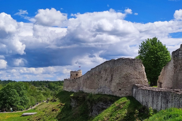 Экскурсия по Печорам и Изборску - 1