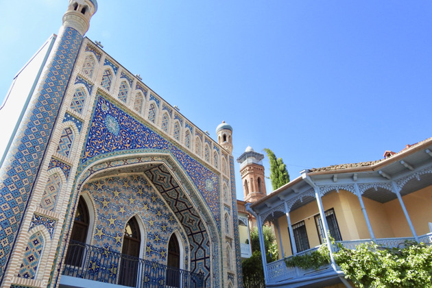 Старый Тбилиси с нового ракурса — пешком и на кораблике - 4