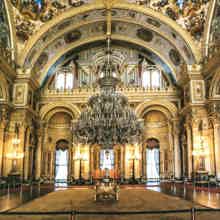 Дворец Долмабахче и древний Стамбул