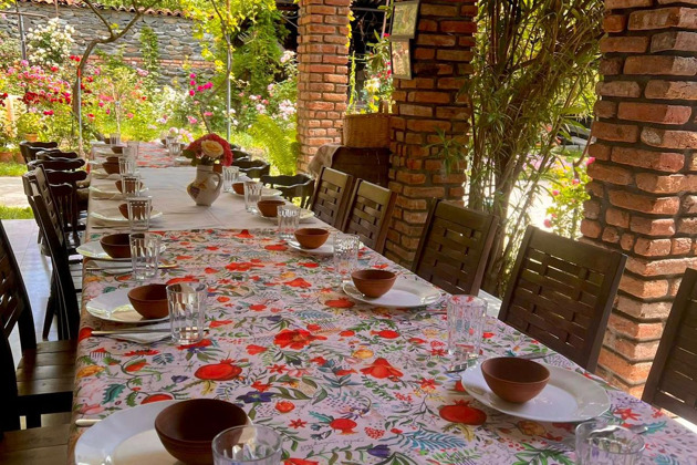 От лозы до тостов: Организованный Ртвели с традиционным застольем - 6