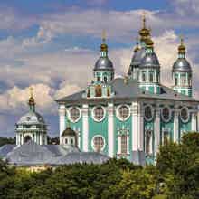 Смоленск: древние храмы, крепость и история города-щита Смоленск: древние храмы, крепость и история города-щита