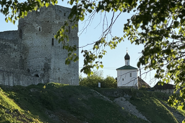 Экскурсия в Печоры и Изборск (на автобусе в группе) - 1