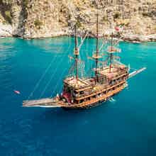 Незабываемый круиз на лодке по очаровательным бухтам Антальи Незабываемый круиз на лодке по очаровательным бухтам Антальи