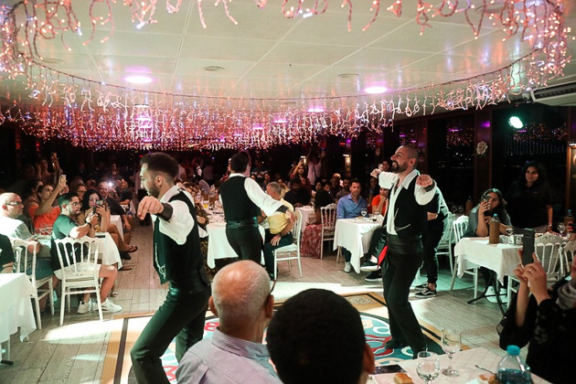 Вечерний 3-часовой круиз по Босфору с включенным ужином и трансфером - 18