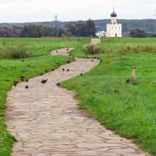 Боголюбово — преданья старины глубокой
