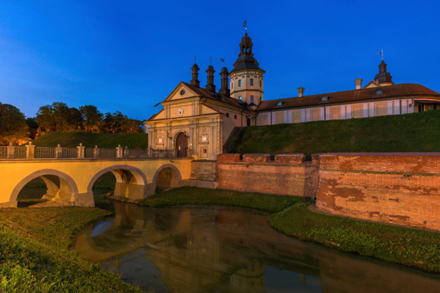 Вечерние огни старого Несвижа - 3