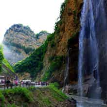 Тур в горы: Чегемские водопады с полетом на парадроме и озером Гижгит Тур в горы: Чегемские водопады с полетом на парадроме и озером Гижгит
