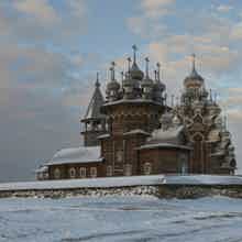 Кижи — снег и лед
