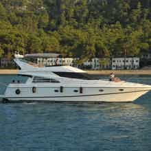 Индивидуальная прогулка на VİP яхте с остановками для купание в Кемере