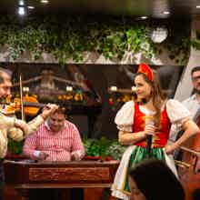 Folklore Dinner: Круиз по Дунаю с ужином и фольклорная программа Folklore Dinner: Круиз по Дунаю с ужином и фольклорная программа