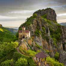 Большое путешествие по Домбаю с перевалом Гумбаши и Шоанинским храмом Большое путешествие по Домбаю с перевалом Гумбаши и Шоанинским храмом