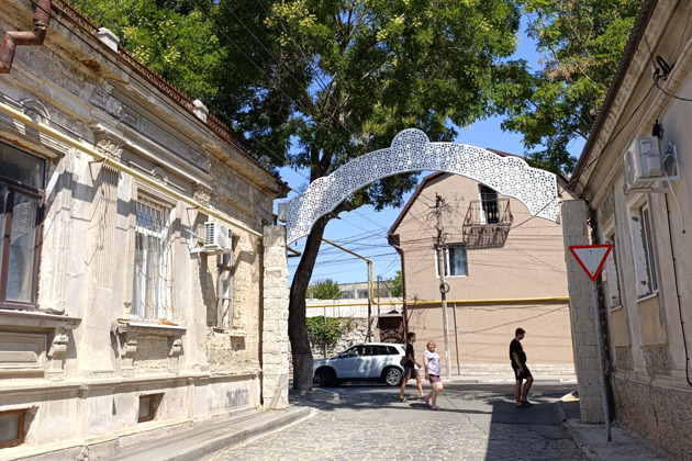 Прогулка по лабиринтам Евпатории - 1