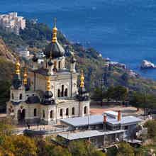Уникальный Форос: долины, море, горы, пещеры, имения.