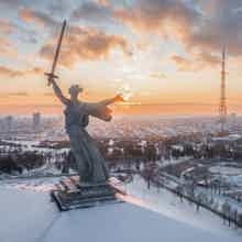 Волгоград 100 км с Севера на Юг или длиннее только Сочи