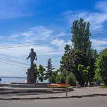 Саратов: по местам первого космонавта