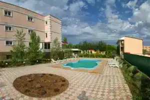 Отель «У моря», Витино