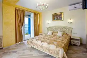 Апартаменты Мираж, Ялта