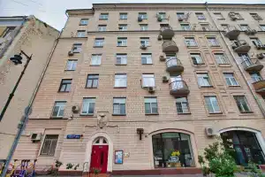 Апартаменты «за углом старого Арбата», Москва