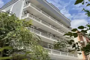 Rayskiy Ugolok Guest House, Адлер