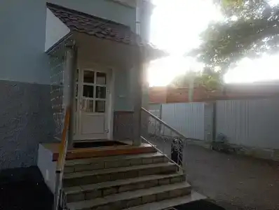 Монастырская изба - 2