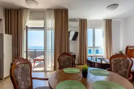 Siriusaparthotel, морской квартал - 42
