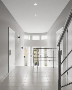 Академик - 9