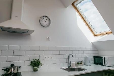 Академик - 18