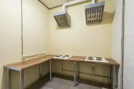 Кампус Холл - 7