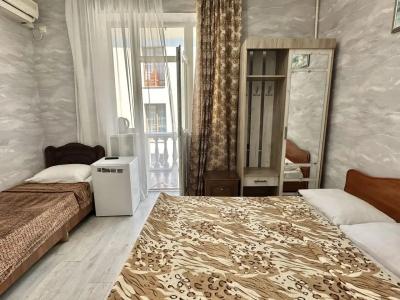 Rayskiy Ugolok Guest House - 12